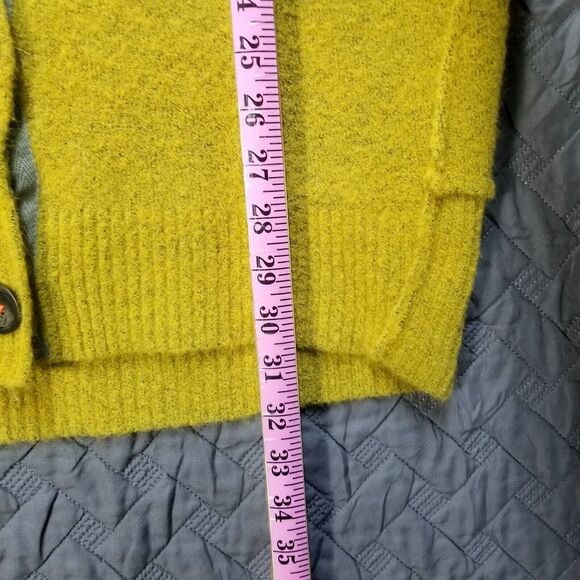Free People Schoolboy  Cardigan Yellow V-Neck Sz XS Button Up Sweater Oversized - Picture 9 of 11